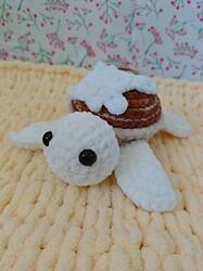 Cinnamon roll turtle - Crochetbyjanina