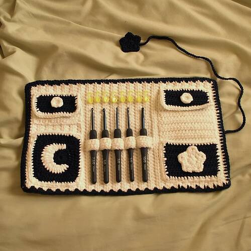 Hook Case 1