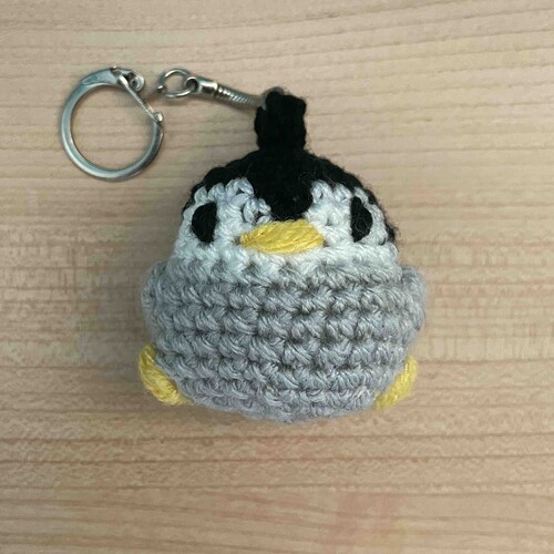 Penguin Keychain (Black)
