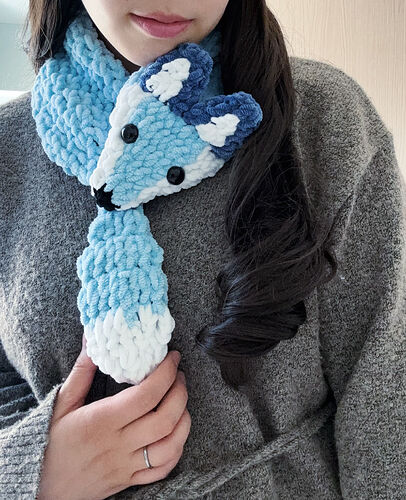 Fox Tail Scarf 12.HEIC