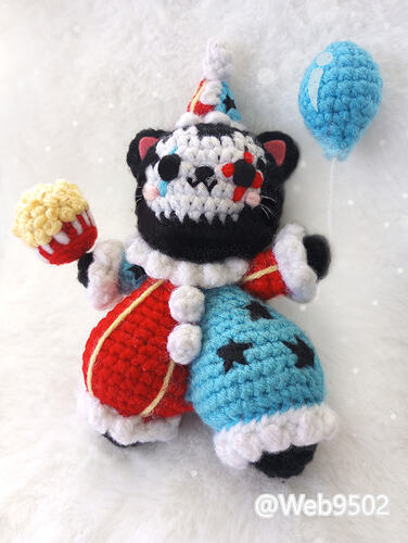 Clown Cat_@Xhunni
