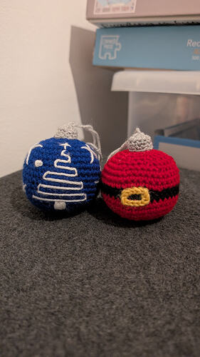 PXL_20251205_212222915