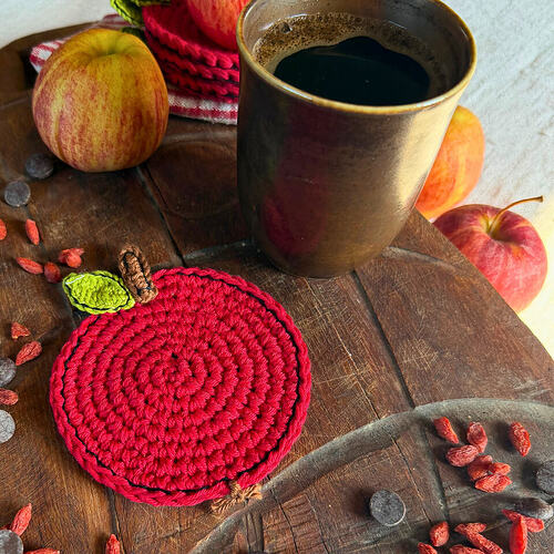 13_red apple coasters (4000 x 4000 px)