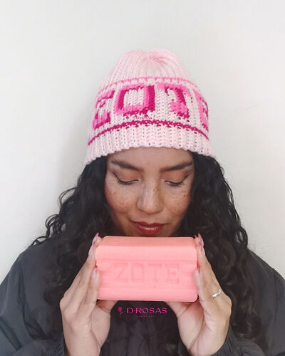 DRosas_Gorro Jabon ZOTE 1