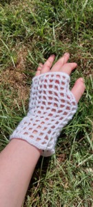 (Closed) Tester Call For Crochet Pattern: Net Wrist Warmers - Testing ...