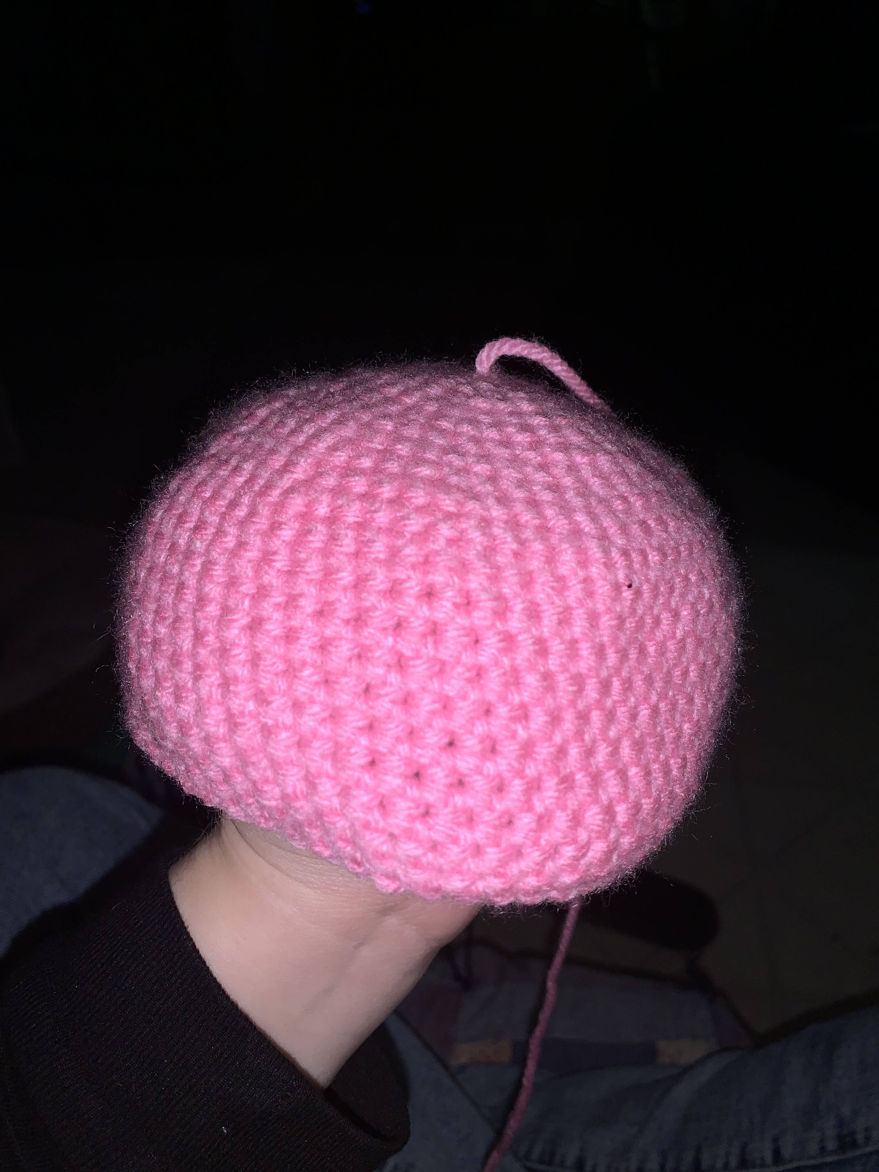 Help me decided which side to face out 😭 (Kirby) - Crochet 🧶 - Ribblr