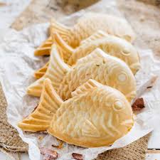 Taiyaki (Sweet Japanese Fish-Shaped ...