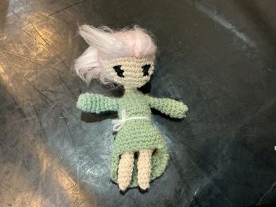 Simple Crochet Doll (Low Sew)