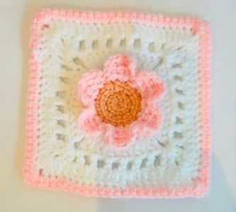 Textured Flower Granny Square