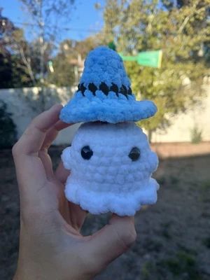Ghost in a Witch Hat - Normal + Clicky Mod